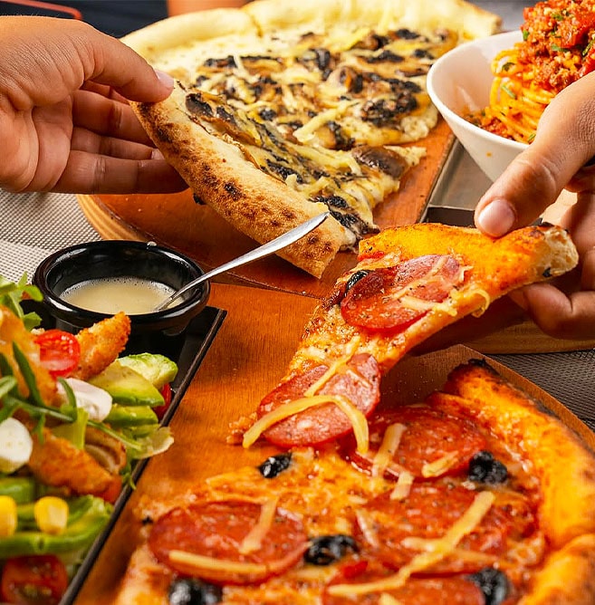 Pizzas à partager chez Baci